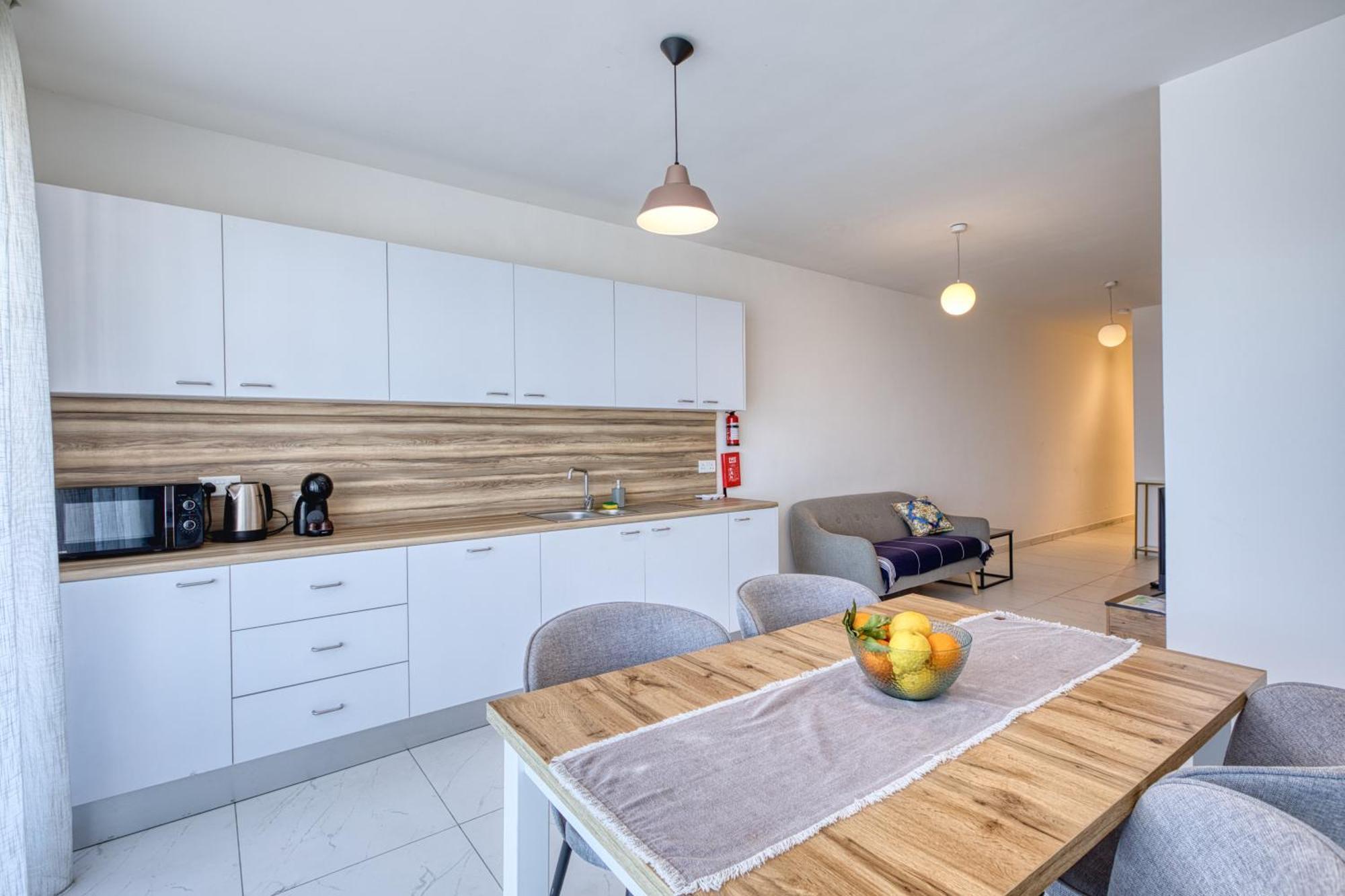Blu Mar Sea View Apartments St. Paul's Bay Ngoại thất bức ảnh