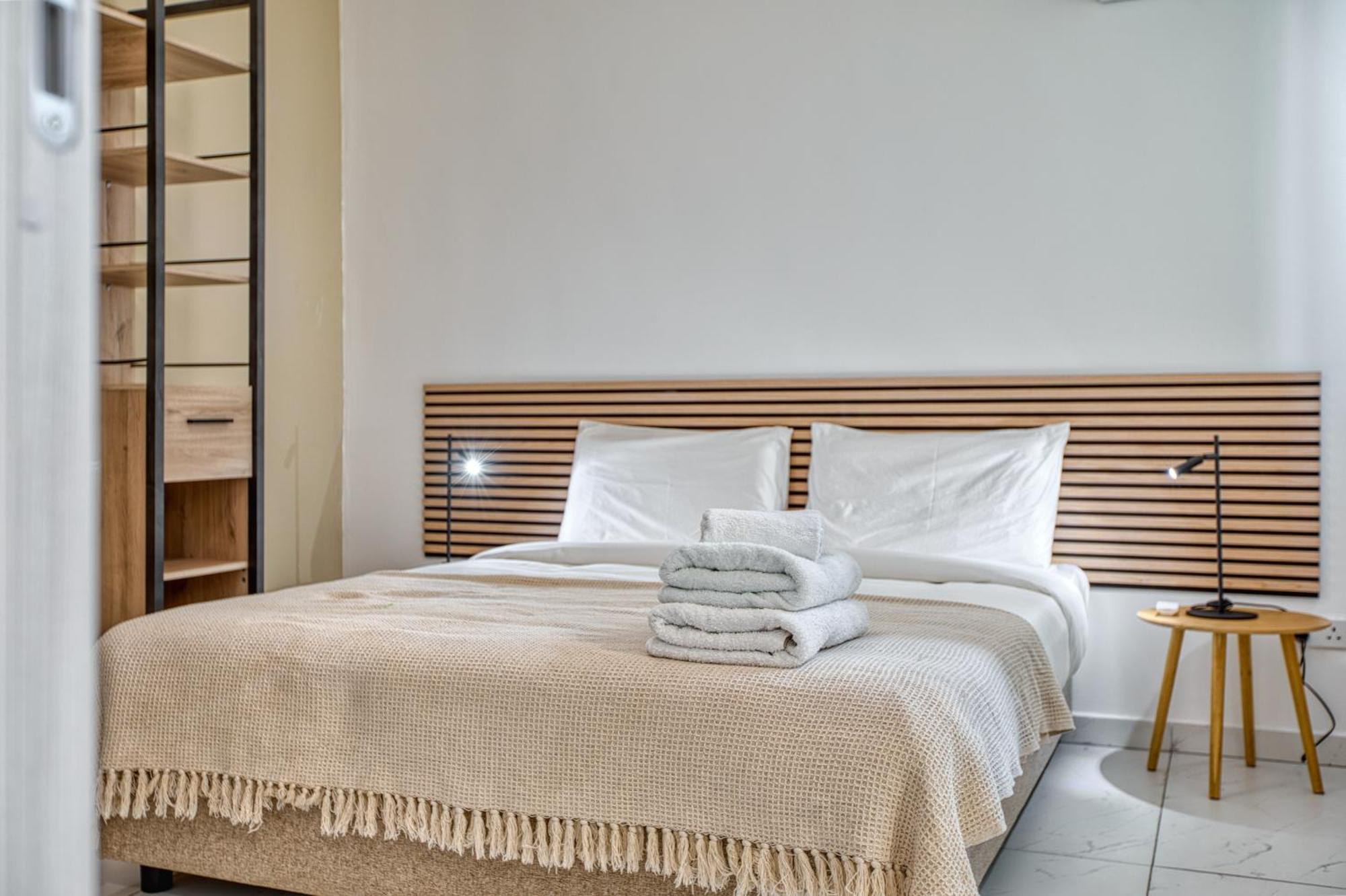 Blu Mar Sea View Apartments St. Paul's Bay Ngoại thất bức ảnh